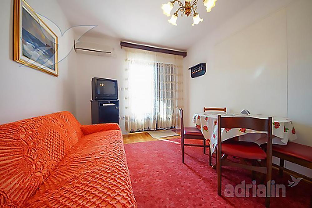 Simper Apartment ดรามัลย์ ภายนอก รูปภาพ